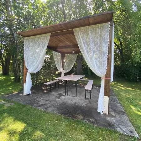 La Terrazza Couette-café